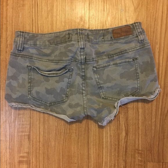 🌟3 for $15🌟 GRG Denim Camo Shorts - Picture 2 of 3